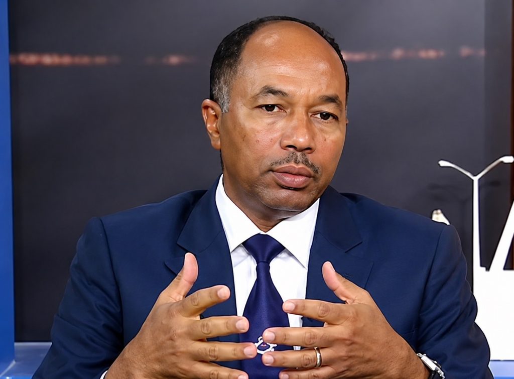 د. عادل عبد العزيز الفكي